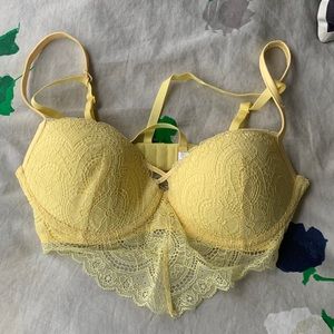 Secret Possessions pale yellow decorative lace bra